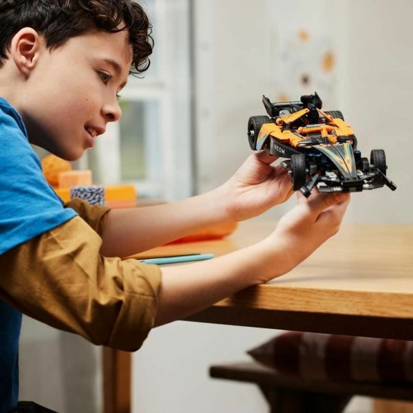 LEGO® Technic 42169 NEOM McLaren Formula E Race Car – Baue deinen eigenen elektrisierenden Rennwagen!