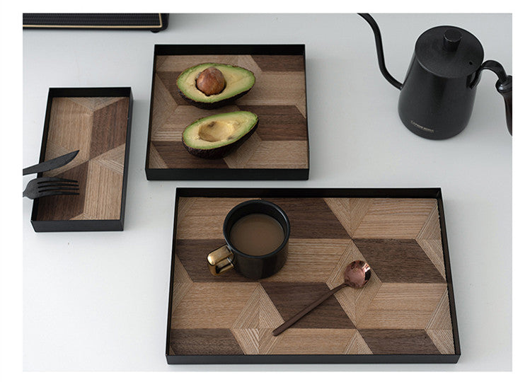 Dekoratives Tablett aus Schmiedeeisen und Holz